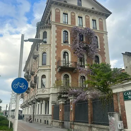 公寓 Centro Stazione Attico